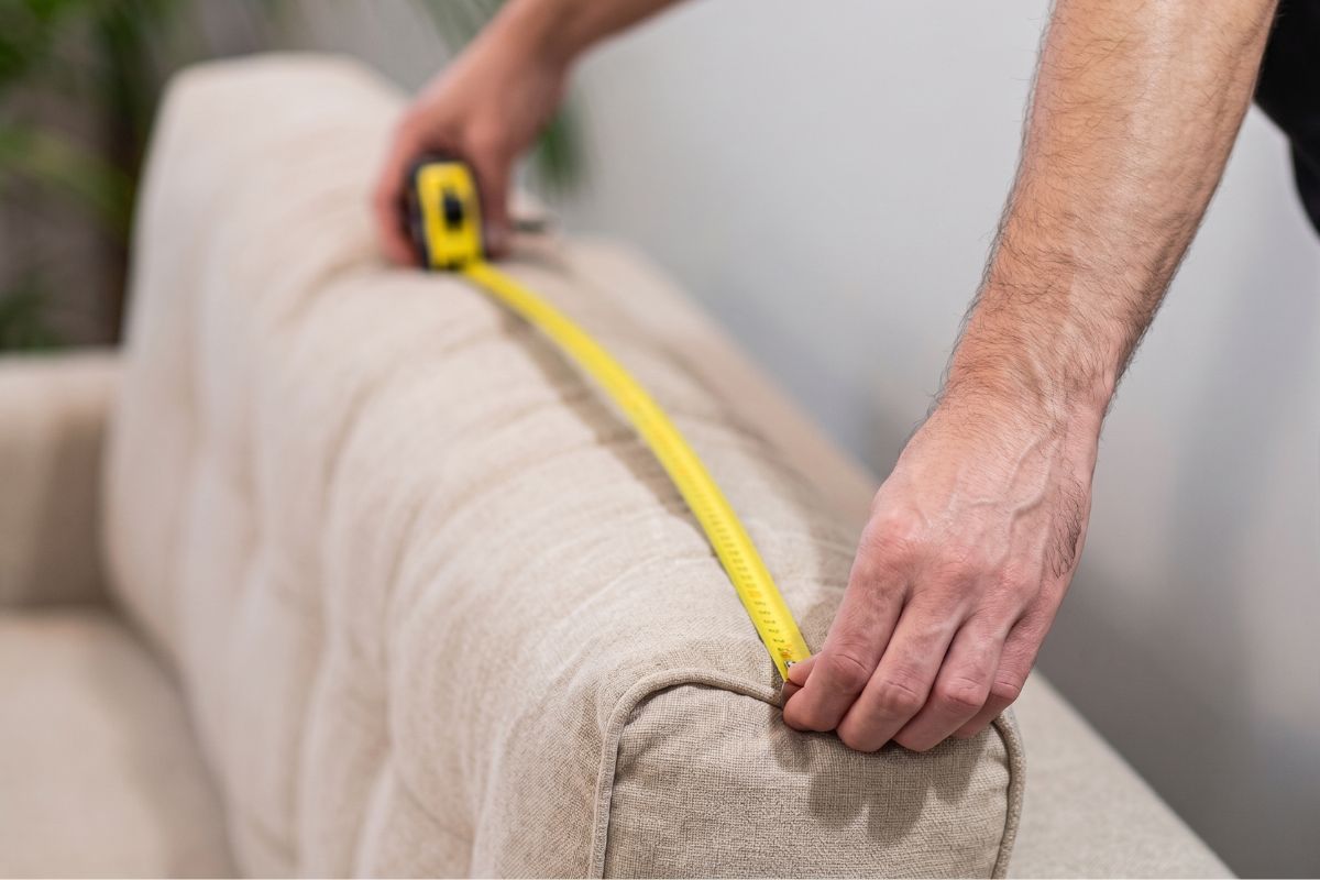 Cómo medir un sofá para comprar una funda
